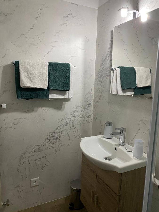 Ristorante Del Ponte Acomodação com café da manhã Cugnasco Exterior foto